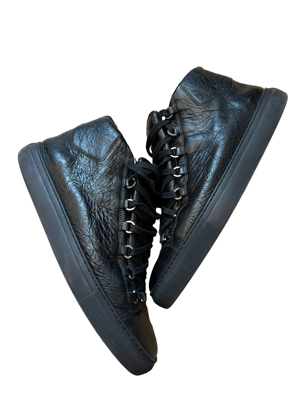 Aera Balenciaga