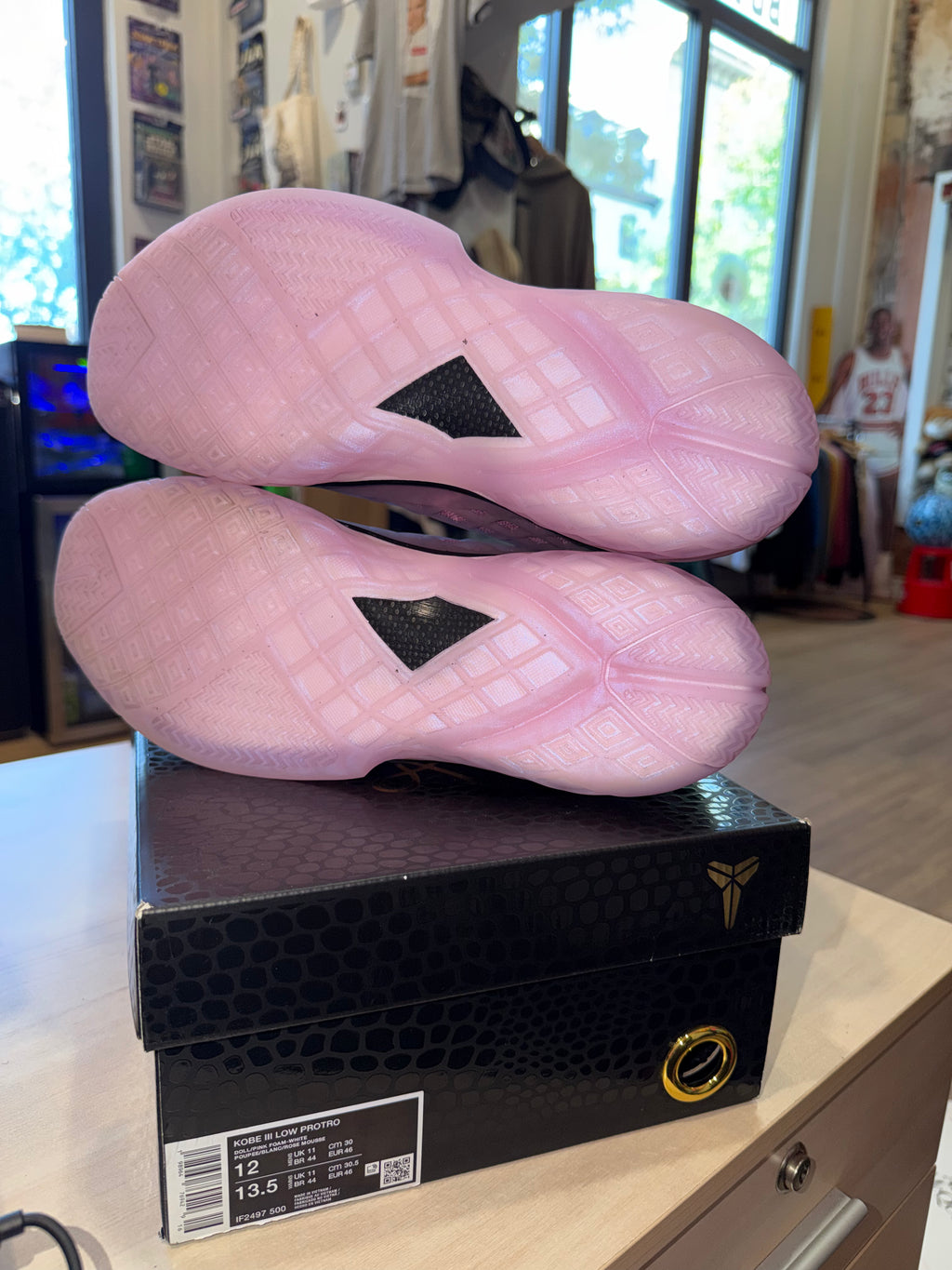 KOBE 111 LOW PROTRO “PINK QUARTZ”