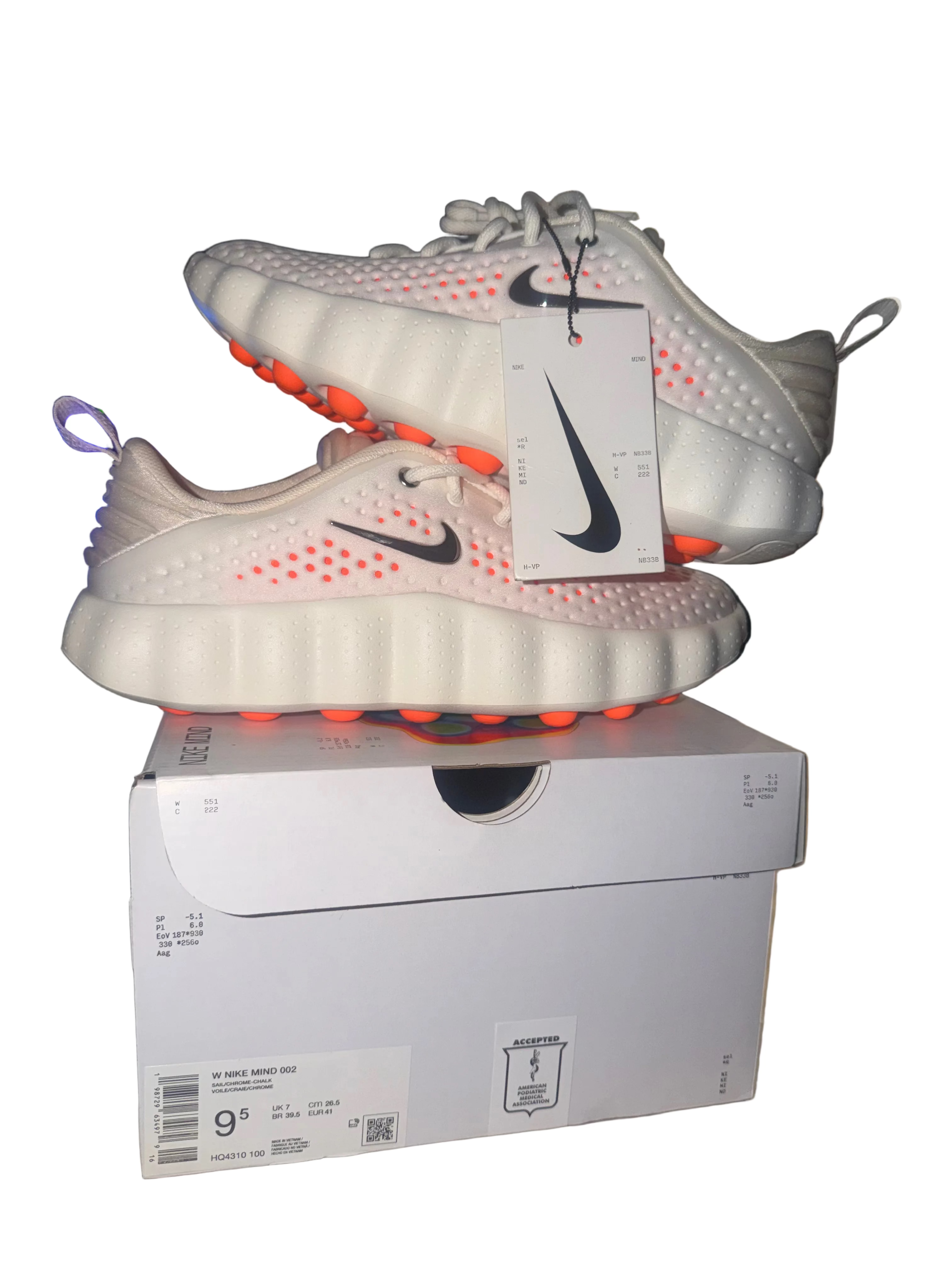 Nike mind 002 “cream” DS/NEW