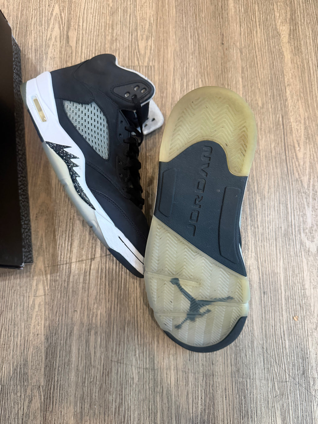 Air Jordan 5 Retro “Oreo”