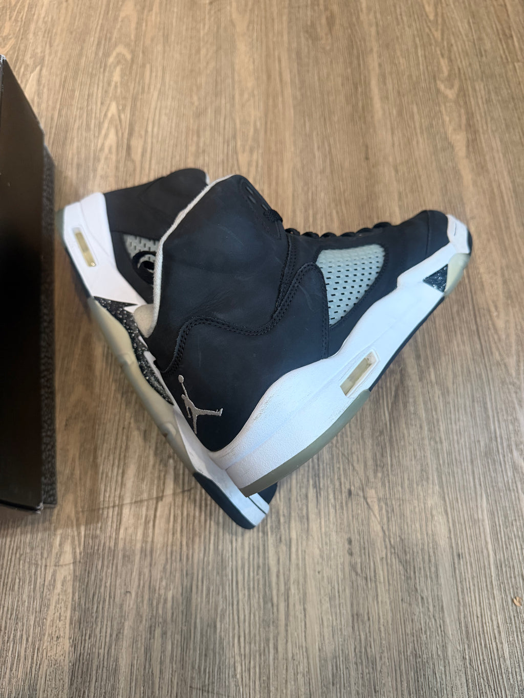 Air Jordan 5 Retro “Oreo”
