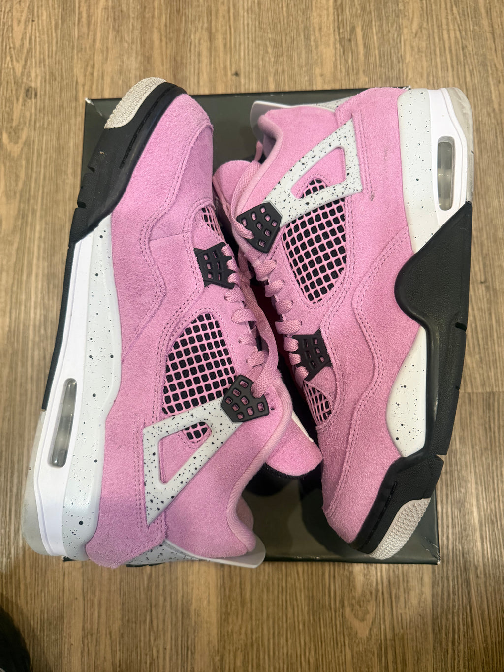 Air Jordan 4 Orchid Pink