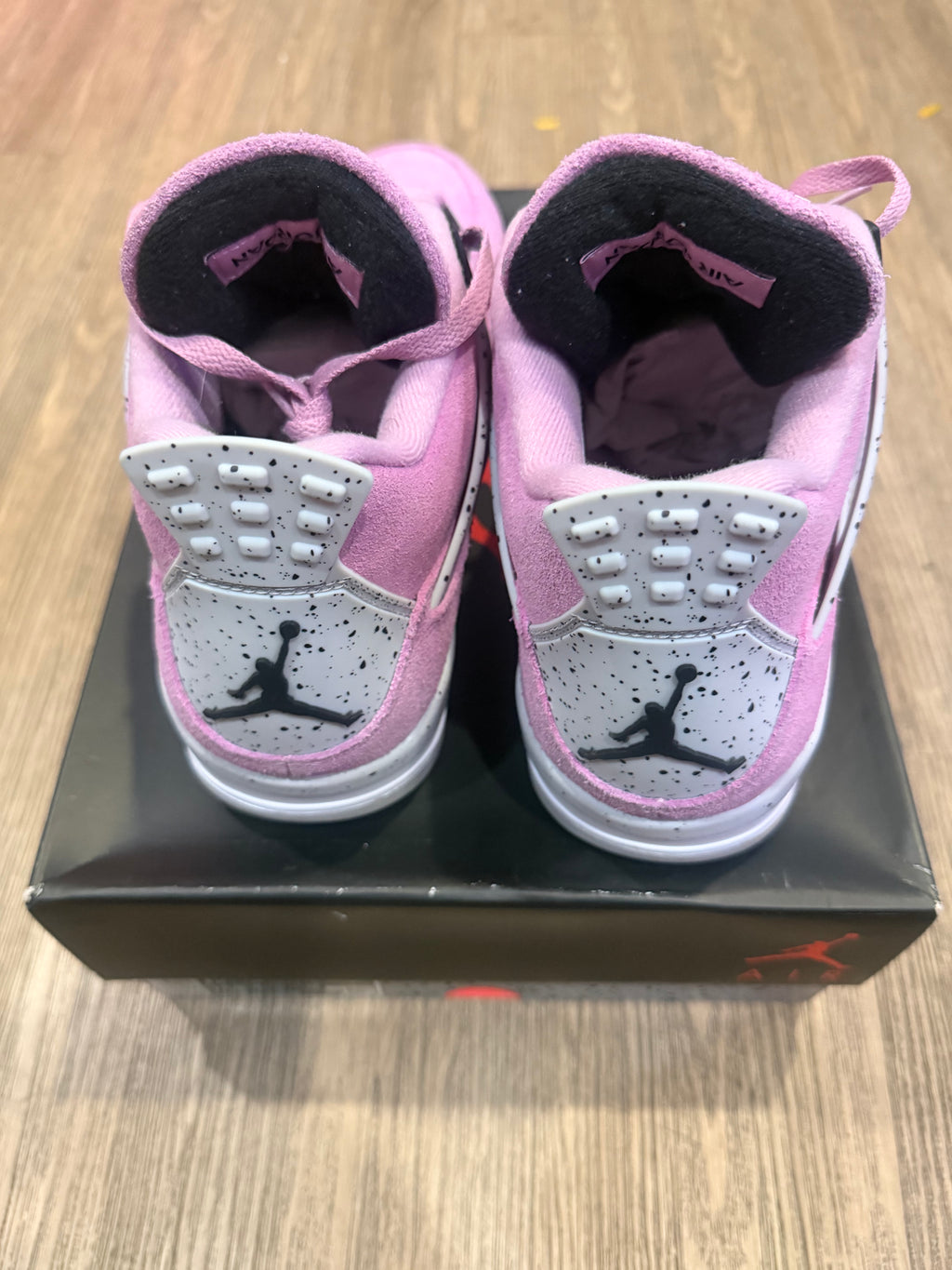 Air Jordan 4 Orchid Pink