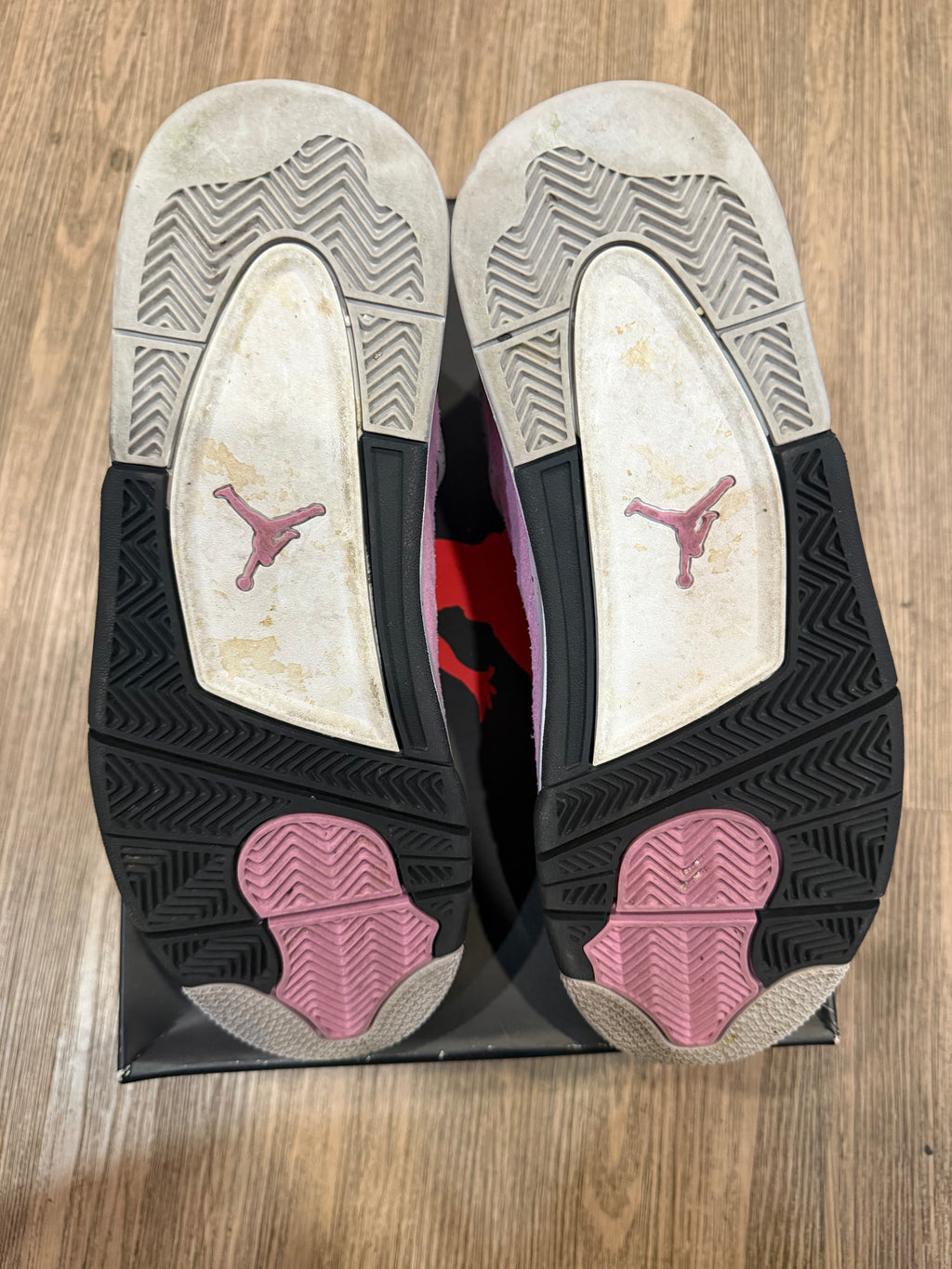 Air Jordan 4 Orchid Pink