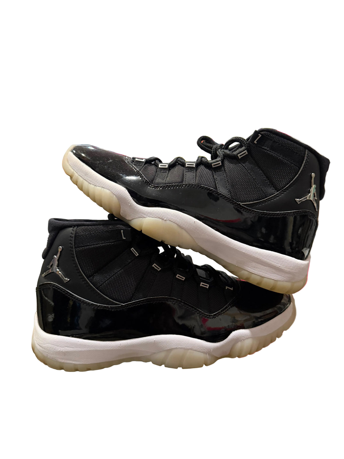 Air Jordan 11 jubilee